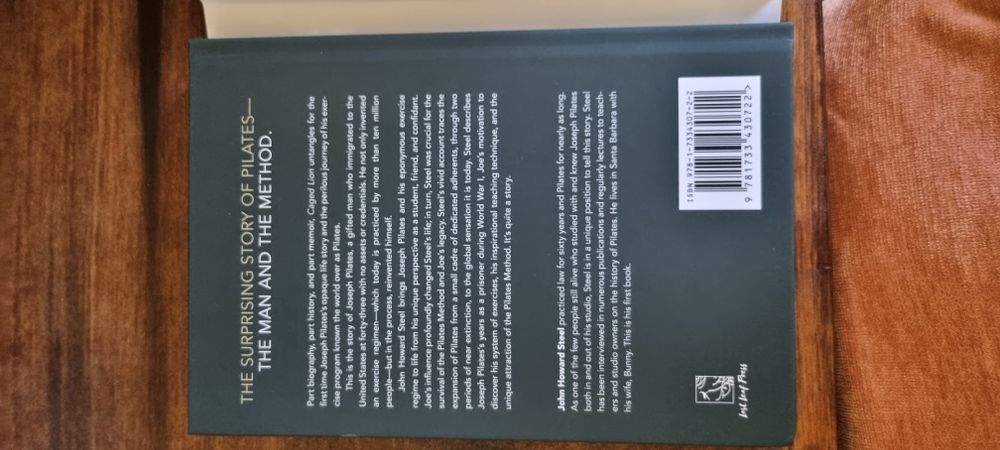 Livro Caged Lion Joseph Pilates & His Legacy