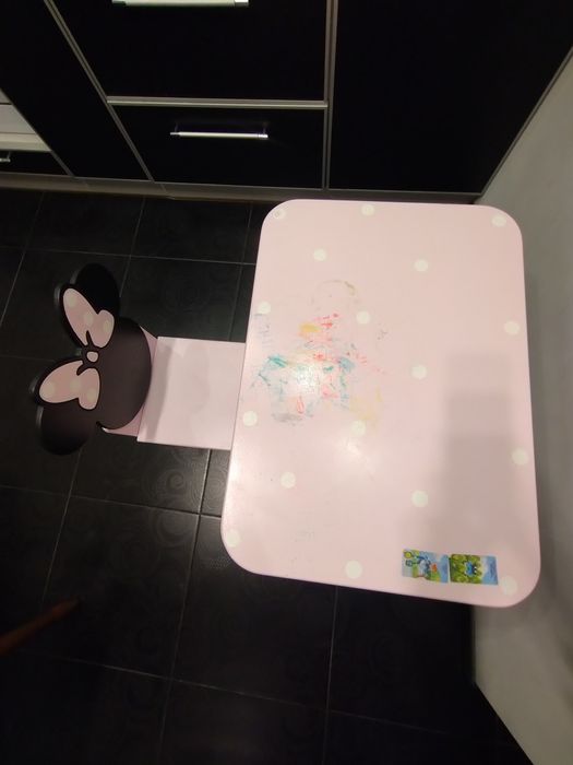 Дитячий стіл+ стільчик