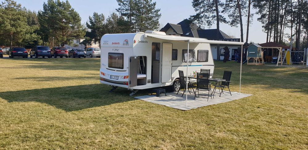 Przyczepa kempingowa Dethleffs C'JOY 480 QLK campingowa do wynajęcia