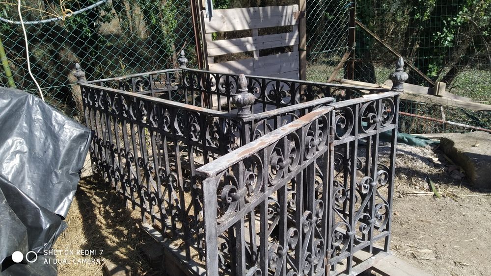 Grades com cerca de 600nos