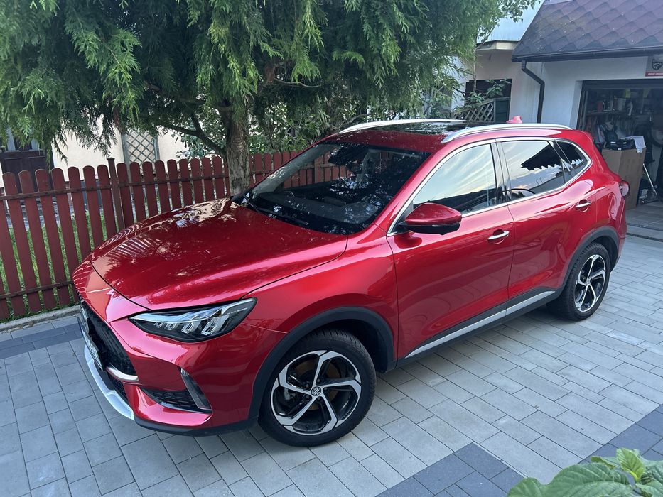 MG HS