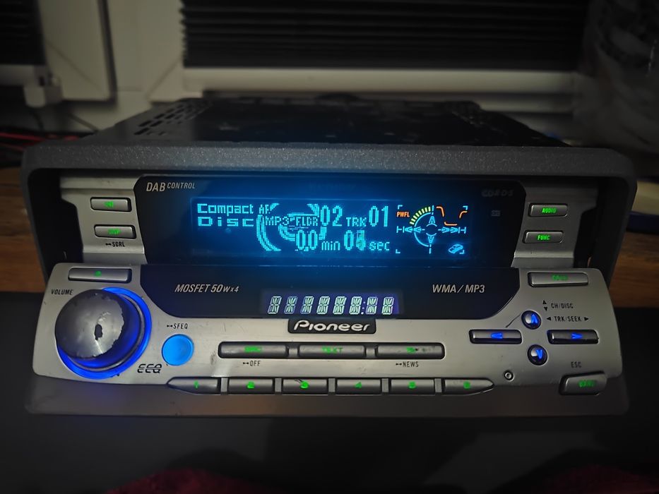 Pioneer deh-p8400mp radio samochodowe jdm cd aux animacje delfinki