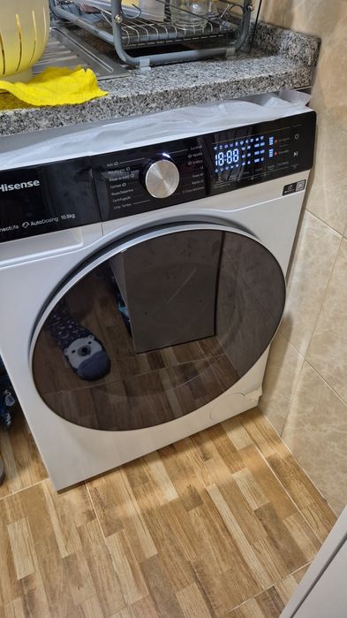 Maquina Hisense 10.5  Modelo WF5S1045BW