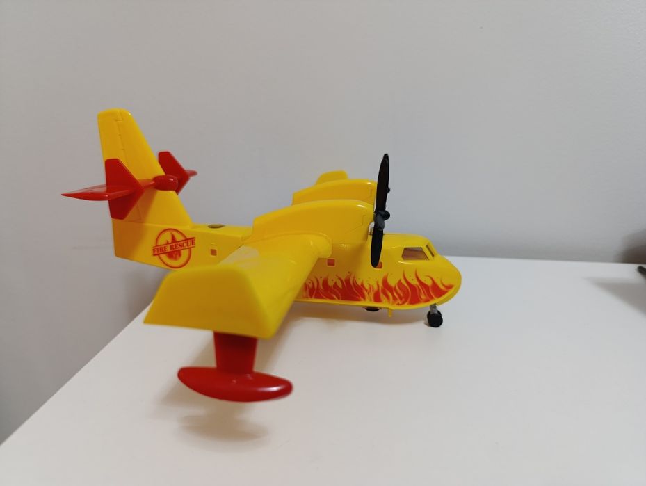 Samolot gaśniczy - Siku World: skala 1:87 do pożarów lasów, Straż poża