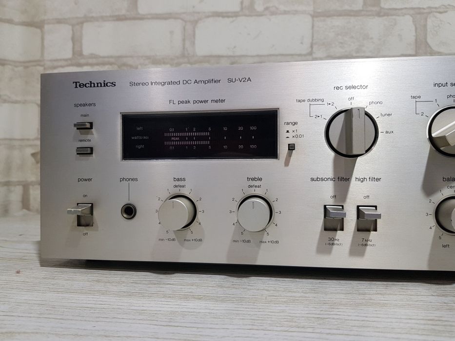 Стерео підсилювач TECHNICS SU-V2A+1, 2x45 Вт, б/у з Німеччини