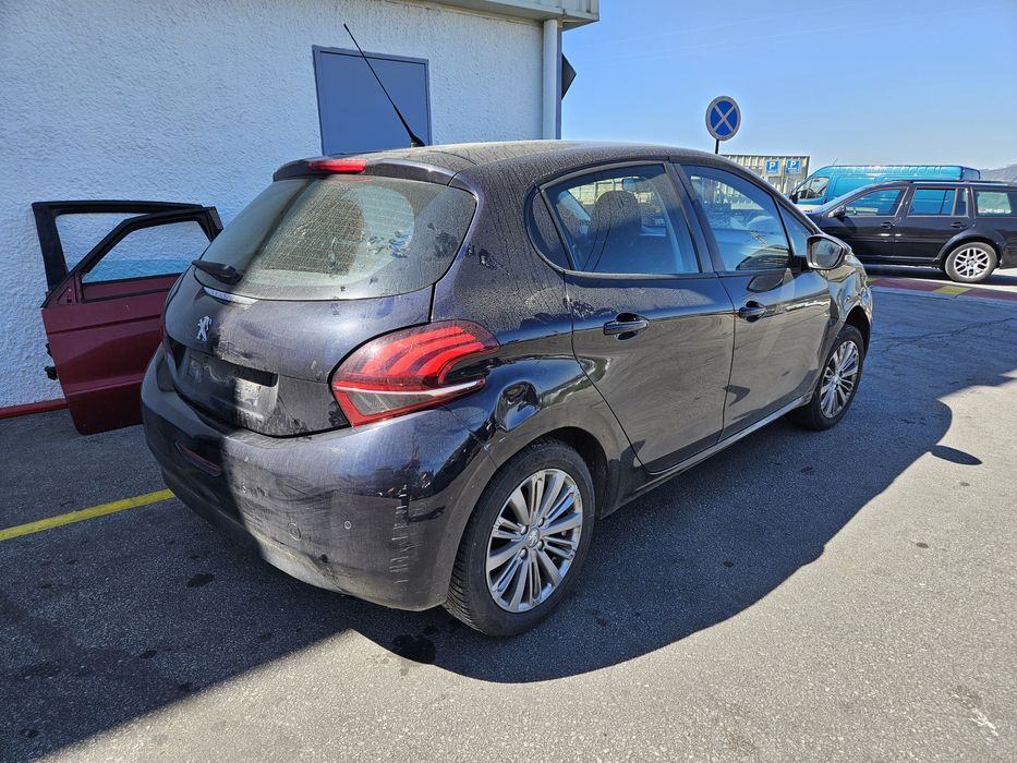 Peugeot 208 1.6 BlueHDi de 2017 para peças