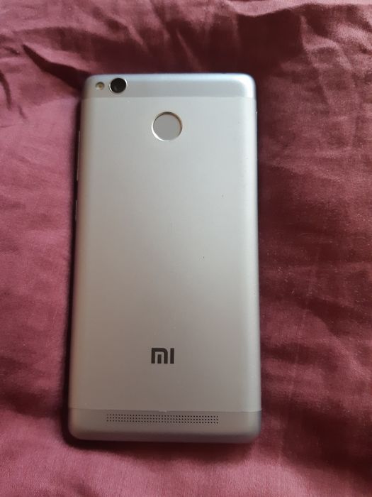 Смартфон Xiaomi, Редми 3S.
