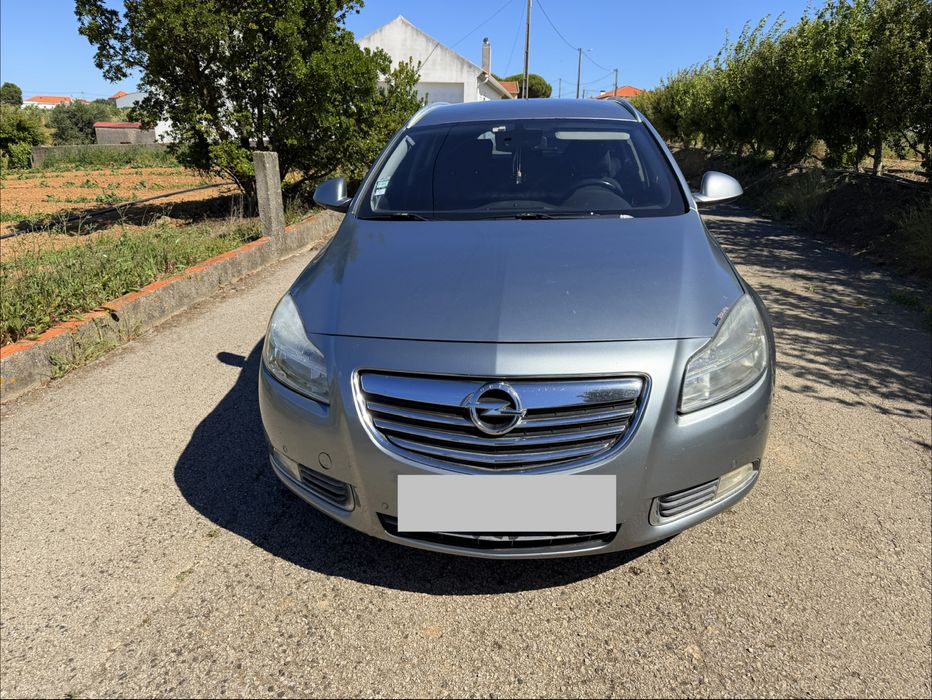 Opel Insignia  2.0  2010