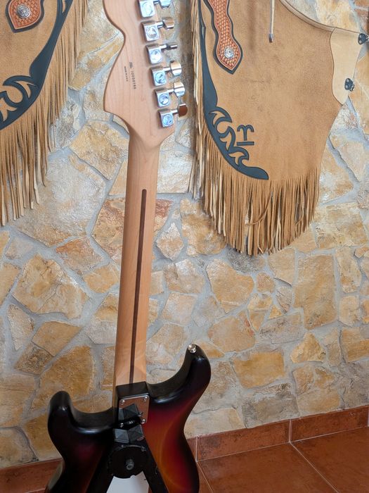 Guitarra  Fender Stratocaster Highway One Satin Nitro 2010 USA