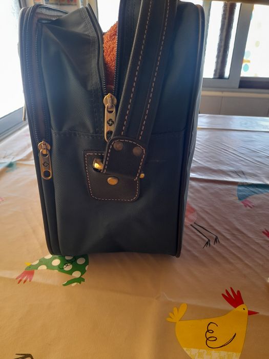 Mala samsonite  estimada