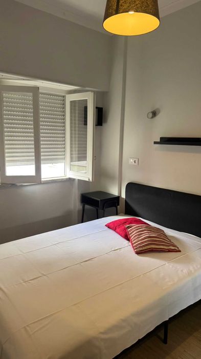 Quarto para casal com despesas incluídas, Póvoa de Santa Iria