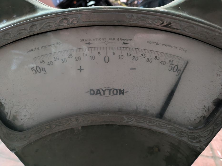 Balança Antiga Testut