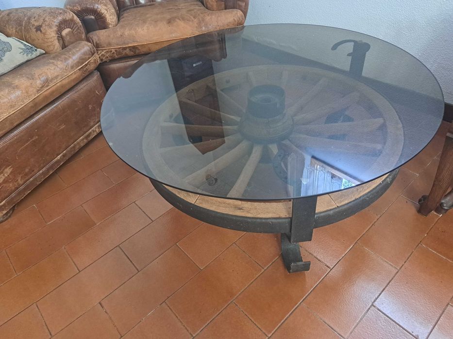 Mesa rustica em madeira