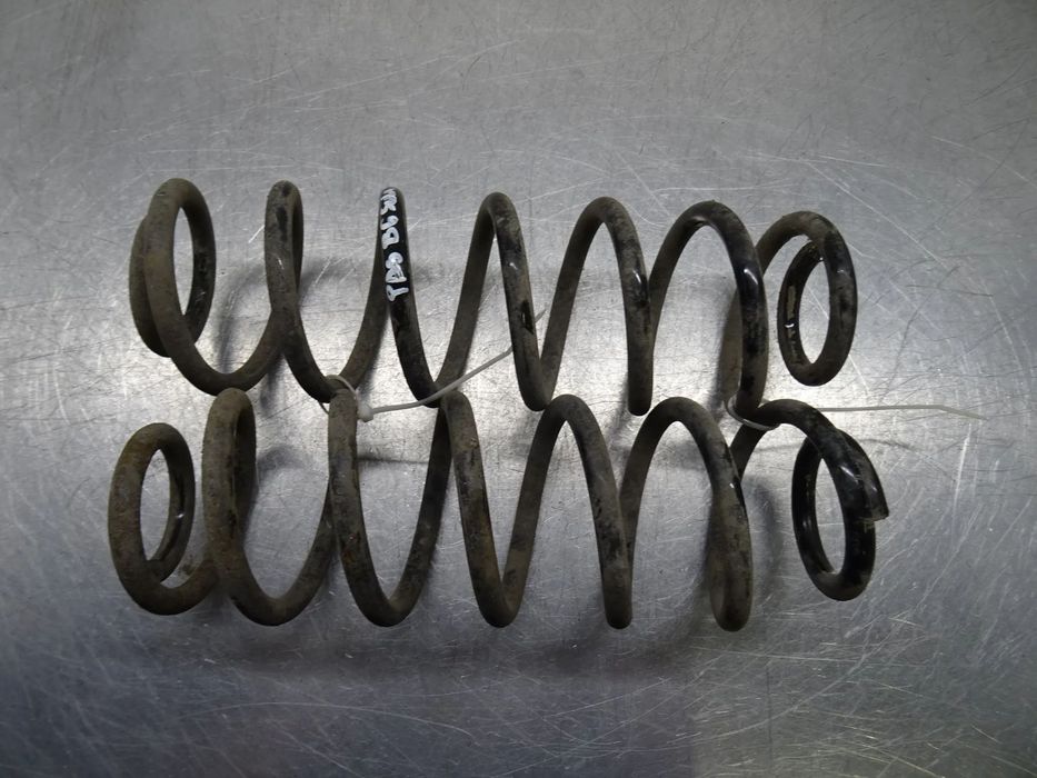 VW PASSAT B6 SEDAN 1.9 BKC SPRĘŻYNA LEWA PRAWA