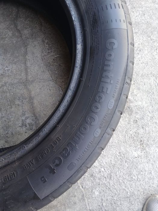 2 pneus 225 45 r19 Continental