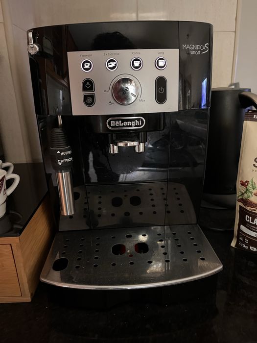 Maquina cafe Delonghi Magnifica S Smart