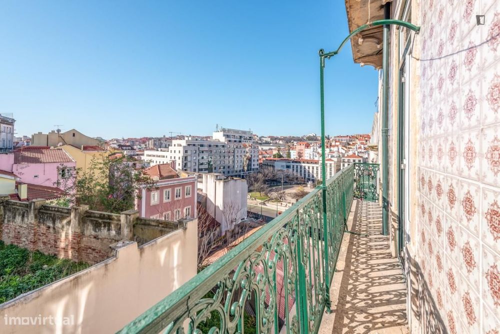 Quarto - localizado em Mouraria Lisbon