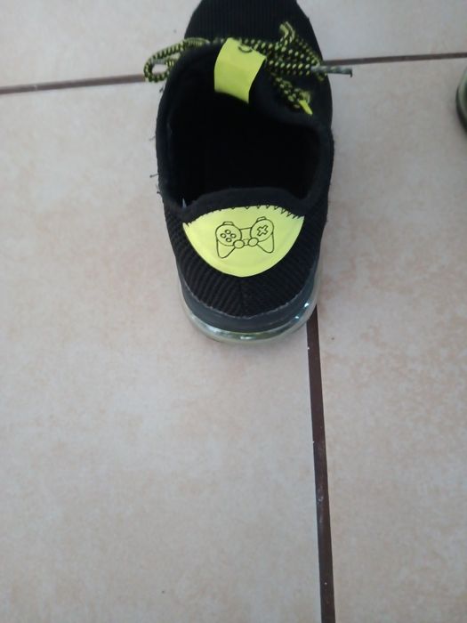 Buty dla chłopca RESERVED , 33