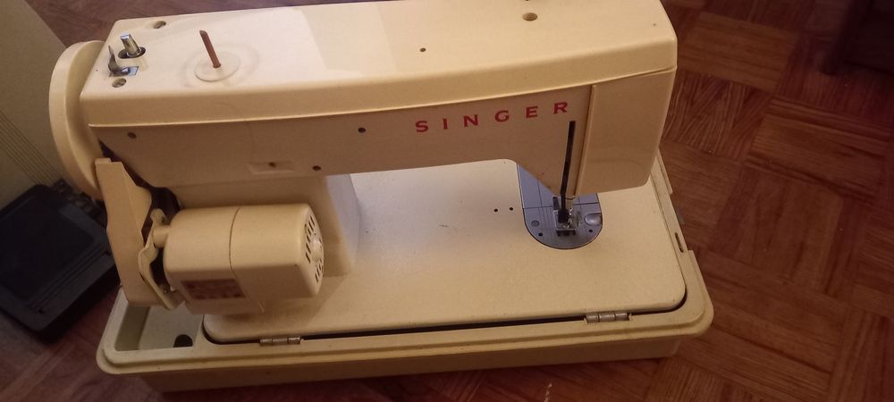 Máquina de Costura Singer Vintage