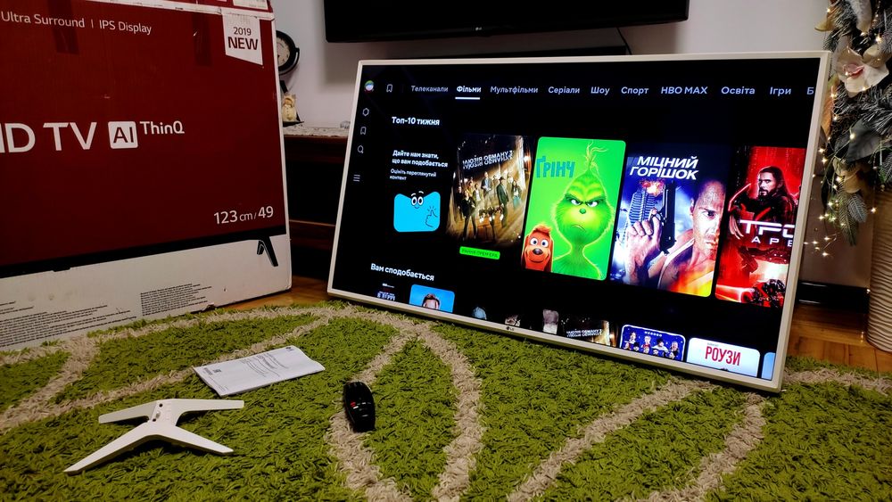 Білий телевізор LG 4K 50" , SmartTV, YouTube, WiFi, airplay