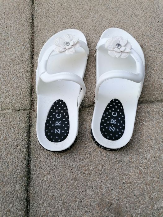 Chinelos super giros e elegantes – Tamanho 38