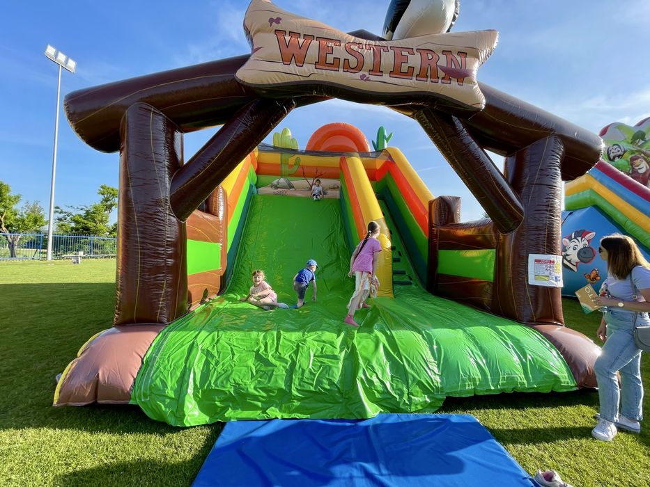Dmuchańce wynajem, zjeżdżalnie, zamki dmuchane dla dzieci, byk rodeo