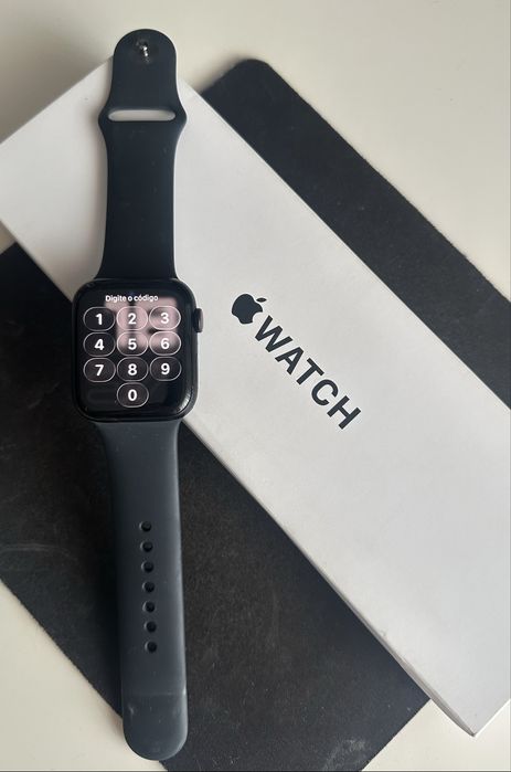 Apple Watch SE (Gen 2) 44mm