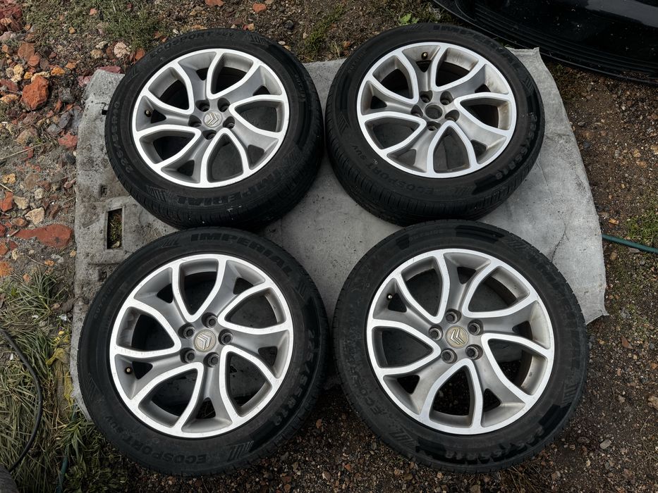 Титани, диски з резиною легкосплавні 5x114.3 R18 Citroen C4 Aircross Mitsubishi Outlander ASX Peugeot 4008 Toyota Nissan