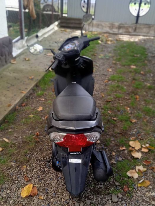 Скутер Honda Dio
