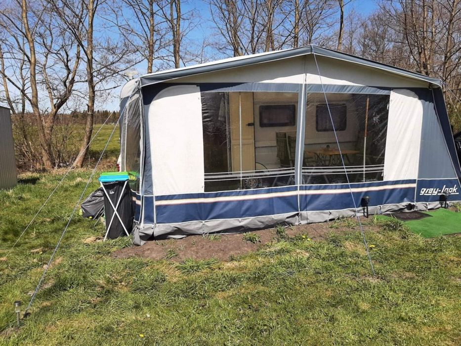 Przedsionek do przyczepy Hobby