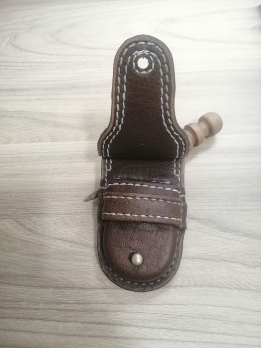 Ręcznie robione etui do zegarka kieszonkowego