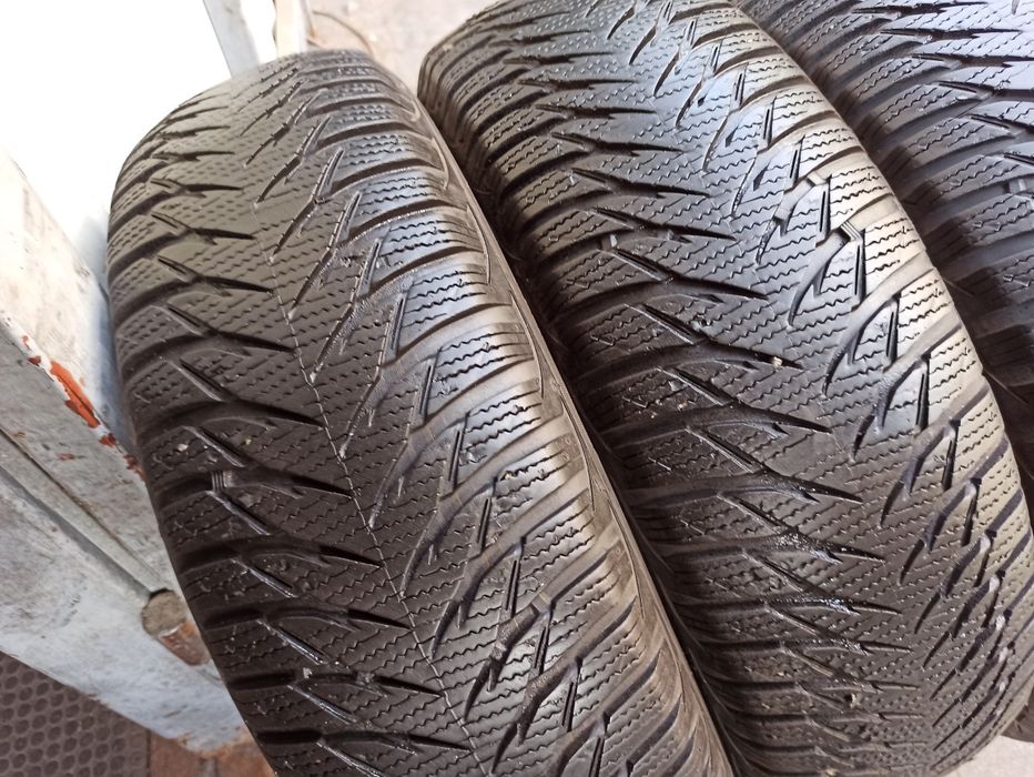 Зимняя резина 215/65 R16 Goodyear Ultra Grip 8