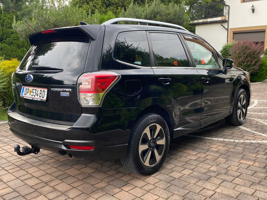 SUBARU FORESTER ORYGINALNY 2017 panorama 4X4 ksenon led kamera opłacony