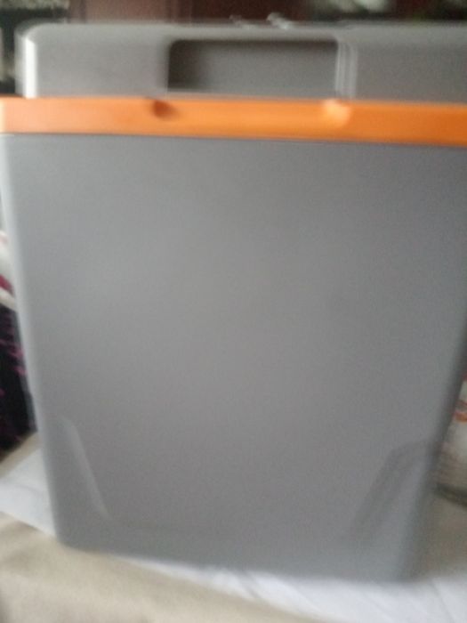 Lodówka przenośna elektryczna