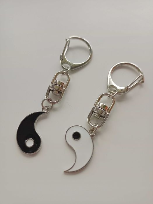 Парні брелоки для друзів чи закоханих Інь Ян
