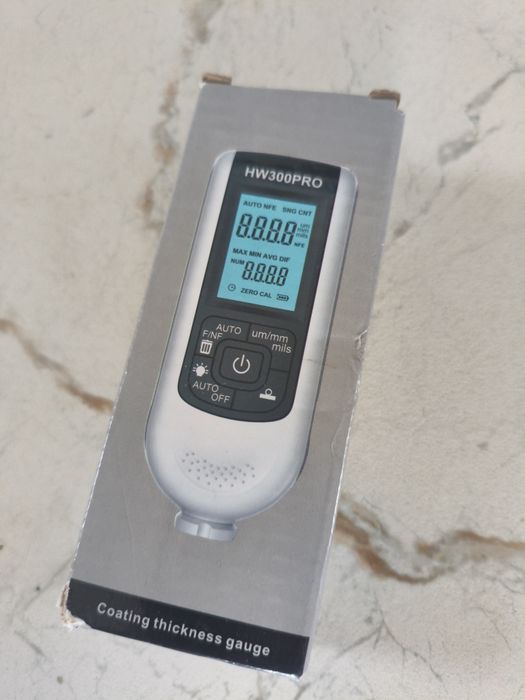 HW300 pro miernik grubości lakieru