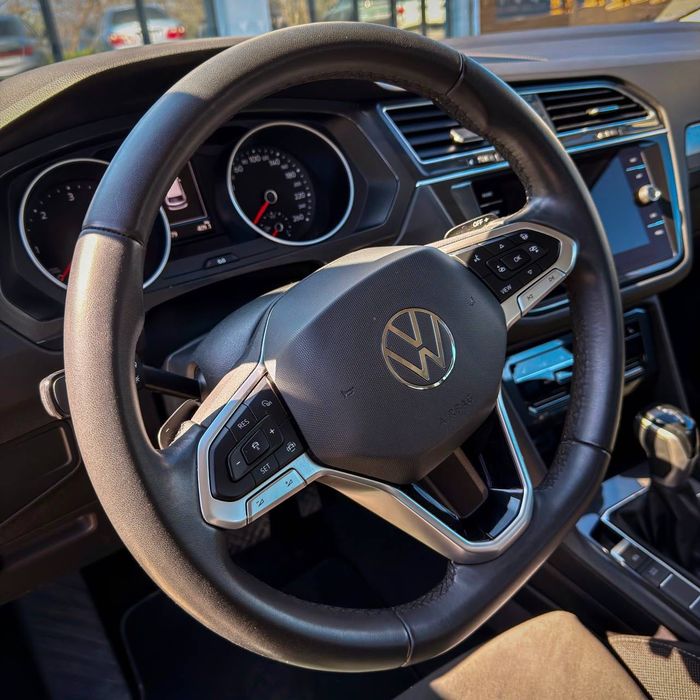 Volkswagen Tiguan 2021р, 2.0 дизель, пробіг 57 тис.км.