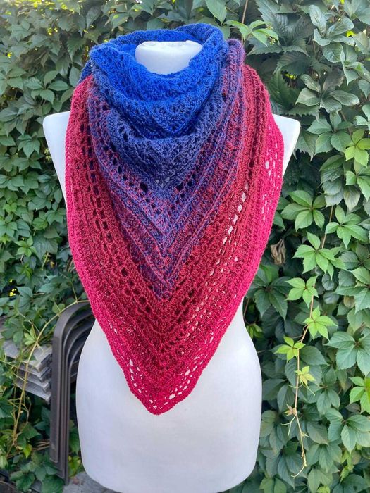 Szydełkowa chusta z wełną merynosa