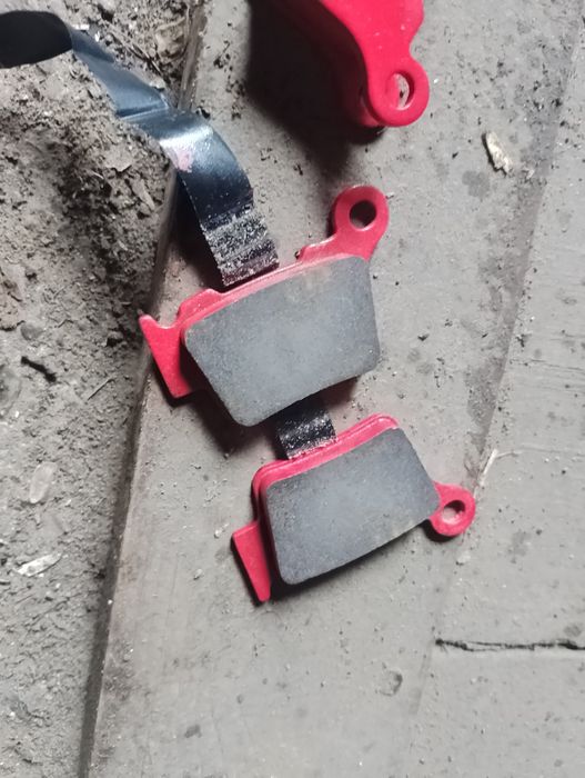 Колодки для мото нові