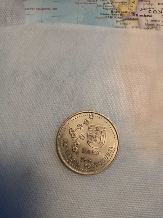 Moeda de 200 Esc. de 1996 - TAIWAN