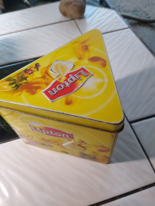 puszka / stara puszka