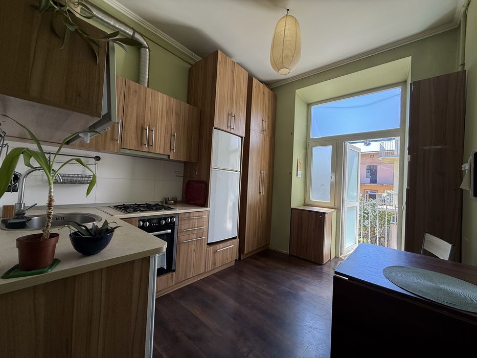 1кімнатна квартира на довготривалий термін біля МедІнституту (власник)