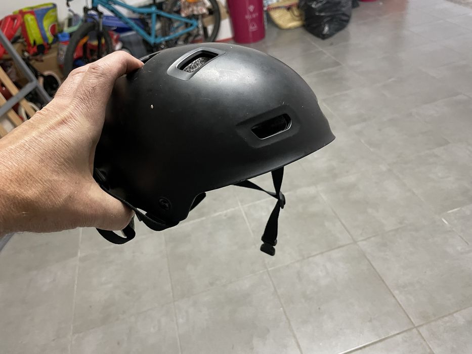 Capacete BTWIN para crianca.