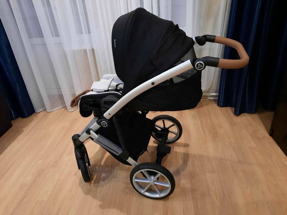 Продам дитячий візочок . 2в 1 .