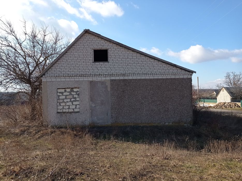 Здание под бизнес ,или разборка