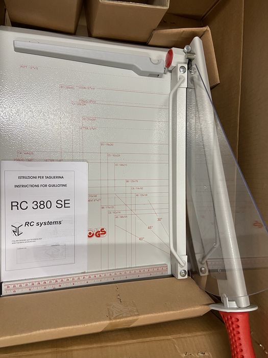 Gilotyna RC 380 SE