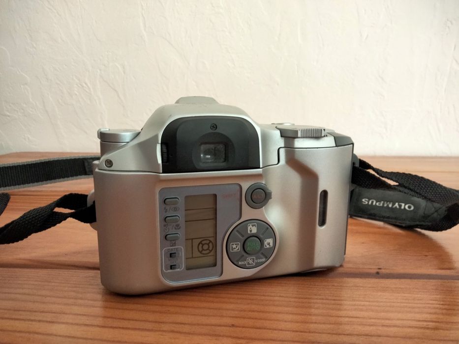 Фотоаппарат Olimpus is500