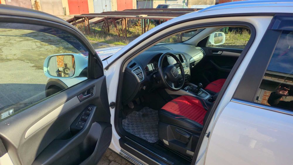 Продам AUDI Q5 2.0 TDI