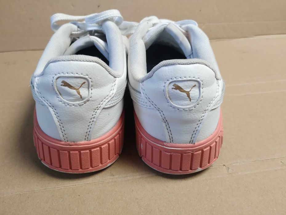 buty sportowe Sneakersy 39 Puma carina