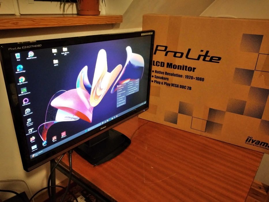 Monitor IIyama E2407HDSD